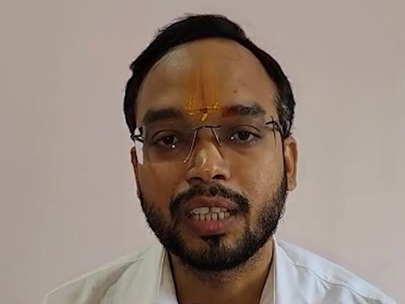 चंद्र ग्रहण बना चंद्र दोष से मुक्ति का अवसर, बड़ा हनुमान मंदिर के पुजारी ने बताए विशेष उपाय