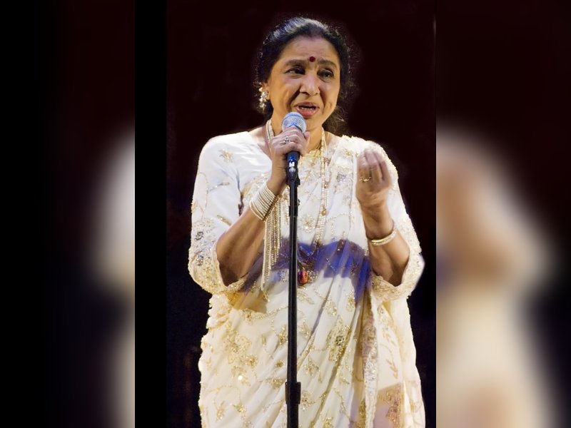 जब आवाज बनी पहचान, जानें आशा भोसले ने कैसे बदला बॉलीवुड संगीत का ट्रेंड