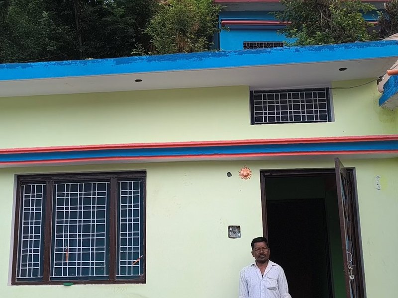 उत्तराखंड : प्रधानमंत्री आवास योजना से चमोली के लाभार्थी को मिला सपनों का घर, जताया पीएम का आभार