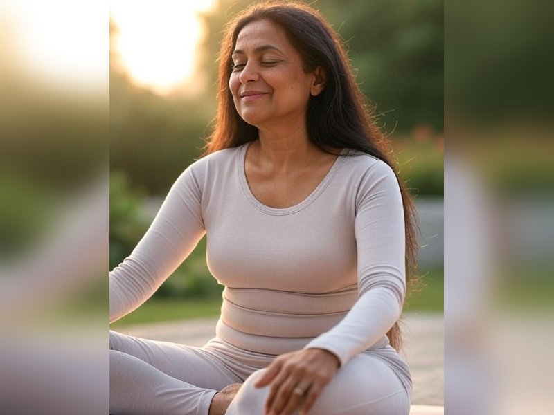 बढ़ती उम्र में झुर्रियों को कहें बाय-बाय, इन योगासनों से लौटेगा चेहरे का निखार
