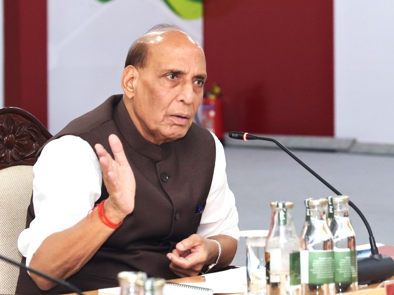 भारत ने किसी शक्ति के सामने सिर नहीं झुकाया और न कभी झुकाएगा : राजनाथ सिंह