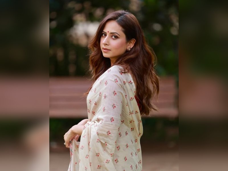 Sargun Mehta talks about having 35 characters in upcoming show "Ganga Mai Ki Betiyan"	