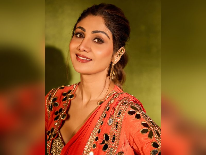 Shilpa Shetty celebrates 31 years of her superhit movie "Tu Khiladi Main Anari"