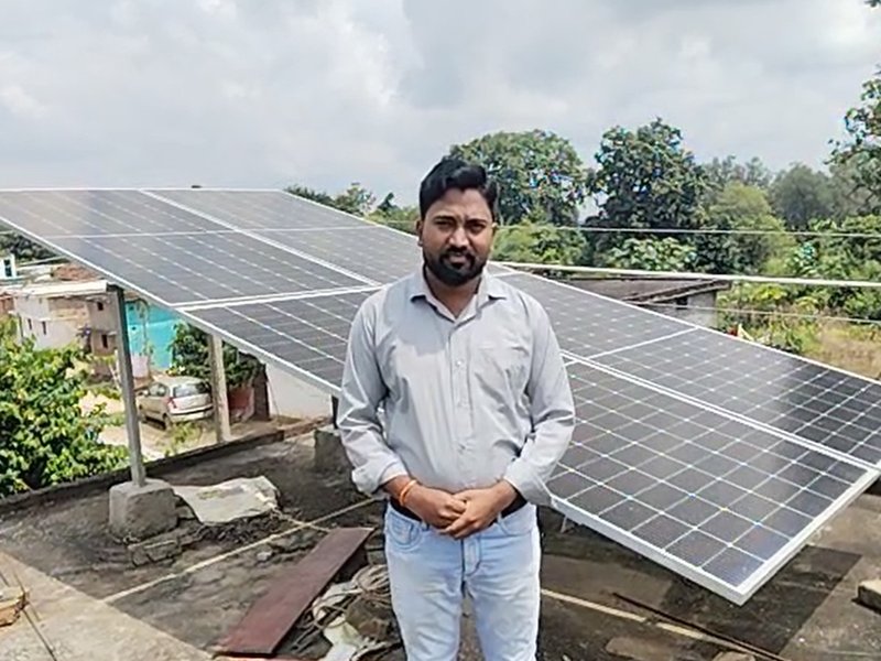 पीएम सूर्य घर मुफ्त बिजली योजना’ से बिजली बिल हुआ शून्य, धमतरी के लाभार्थी लोकेश ने बताए फायदे