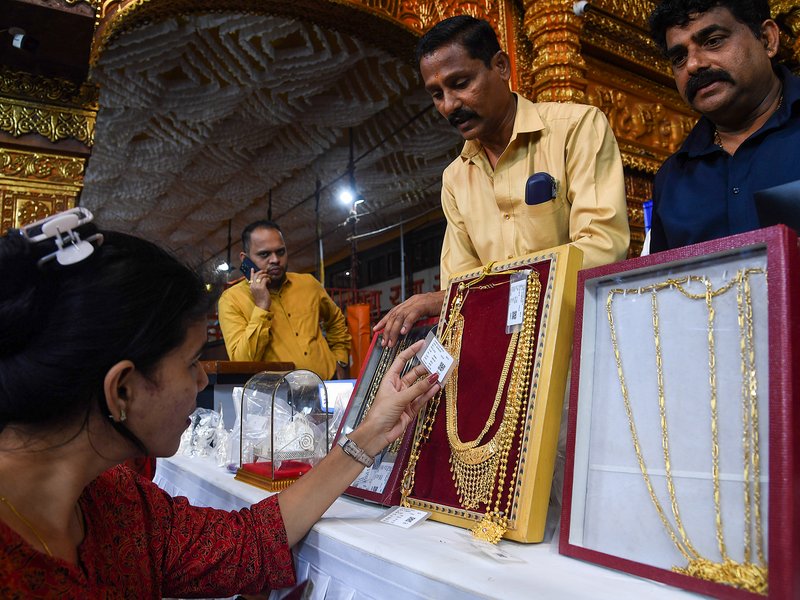 वैश्विक अनिश्चितता से सोना नए ऑल-टाइम हाई पर पहुंचा