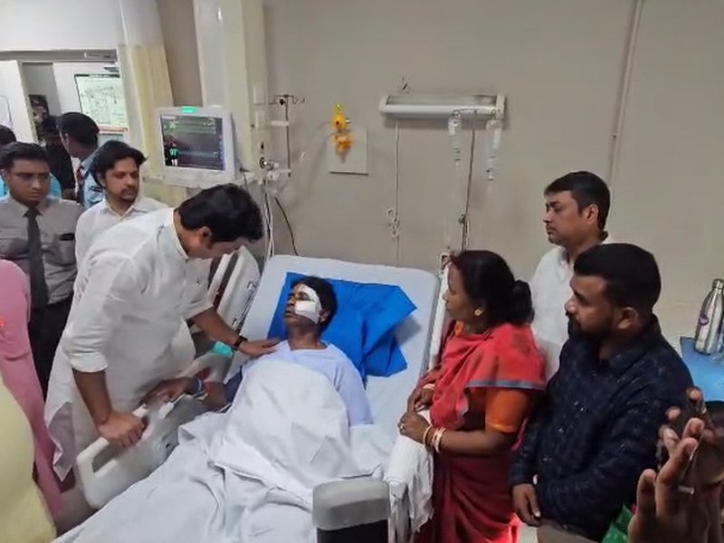 सिलीगुड़ी में घायल भाजपा नेताओं से मिले बिप्लब देब, बोले- टीएमसी की उलटी गिनती शुरू