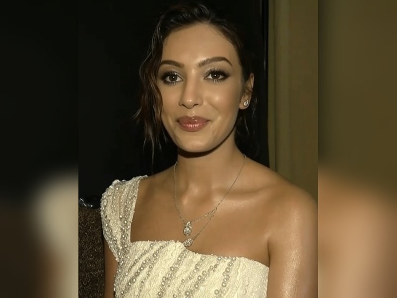 लैक्मे फैशन वीक 2025: 'बैड्स ऑफ बॉलीवुड' फेम साहेर बंबा ने बताया क्या है उनके लिए फैशन 