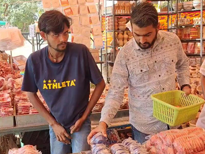 स्वदेशी का जल उठा दीप, मोदी अभियान से बदली कुम्हारों की तकदीर