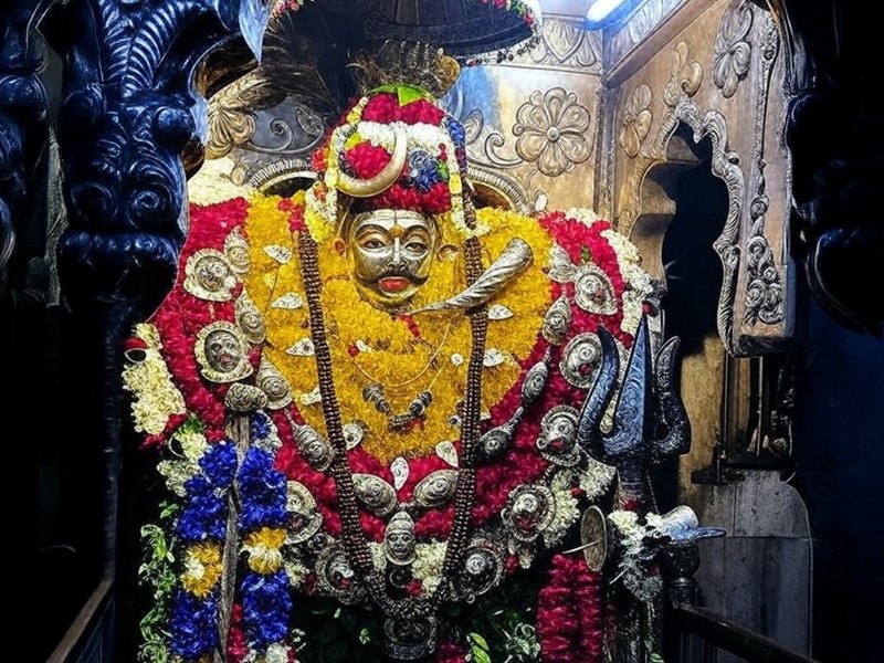 काशी के कोतवाल बाबा काल भैरव, जिनके दर्शन से हर संकट होता है दूर