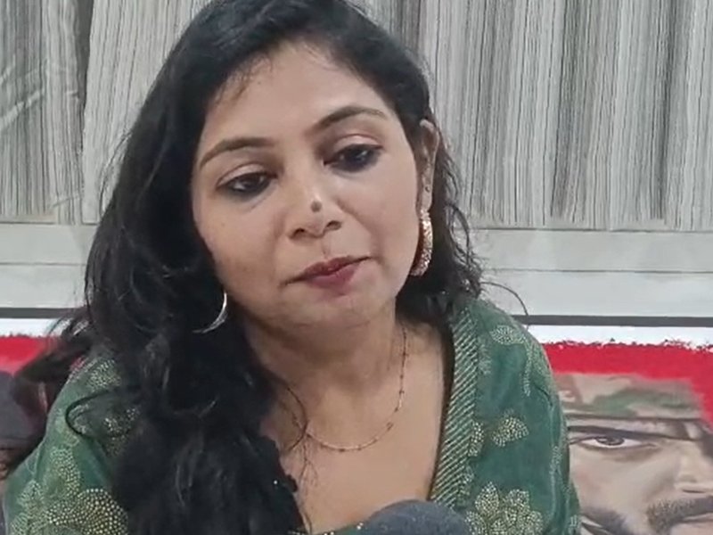गुजरात: जामनगर की कलाकार ने दीपावली पर देशभक्ति और बलिदान की कहानी बयां करती ‘शौर्य’ रंगोली बनाई