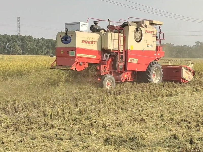 हरियाणा : करनाल में पराली जलाने पर लगाम, किसान अपना रहे नई तकनीक, खेतों की उर्वरता बढ़ाने पर जोर
