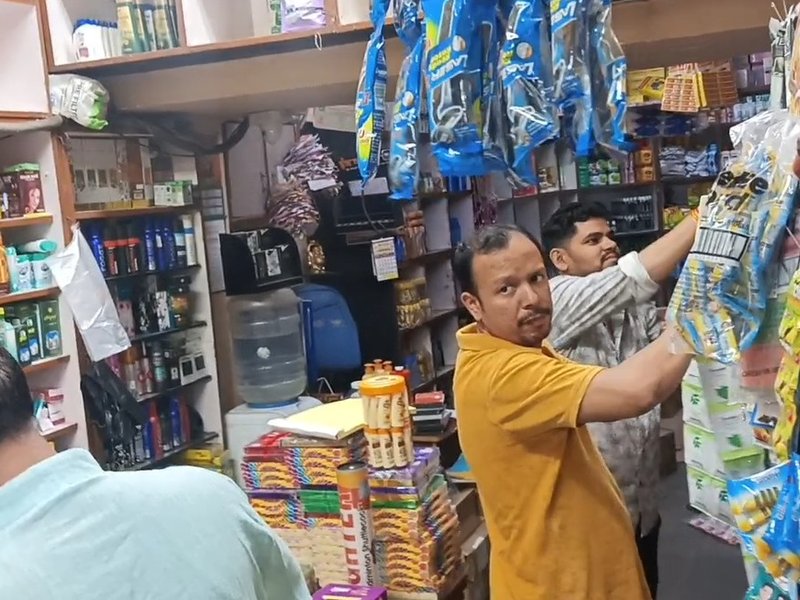 छत्तीसगढ़ : जीएसटी 2.0 रिफॉर्म से रायपुर के बाजारों में लौटी रौनक, व्यापारी और ग्राहक उत्साहित 