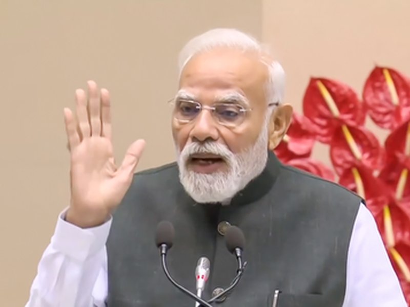 धनतेरस पर प्रधानमंत्री मोदी समेत कई नेताओं ने दी शुभकामनाएं, स्वदेशी खरीदारी को बढ़ावा देने का आह्वान