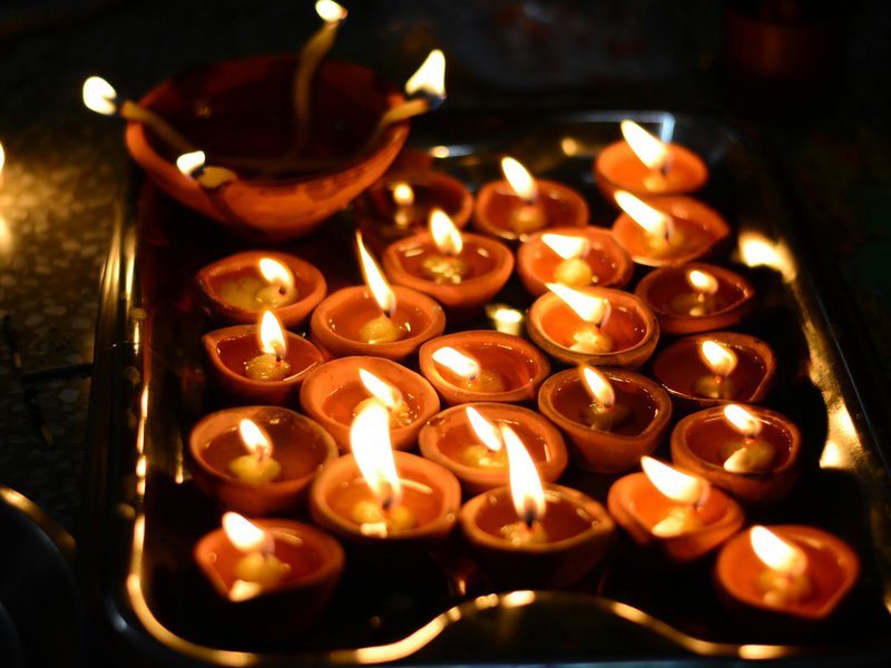 अमेरिका के इन शहरों में होती है दिवाली की छुट्टी, धूमधाम से मनाया जाता है रोशनी का त्योहार