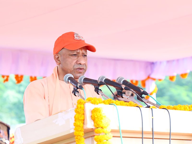छठ महापर्व सिर्फ पूजा नहीं, हमारी सांस्कृतिक आत्मा का उत्सव: यूपी सीएम योगी आदित्यनाथ