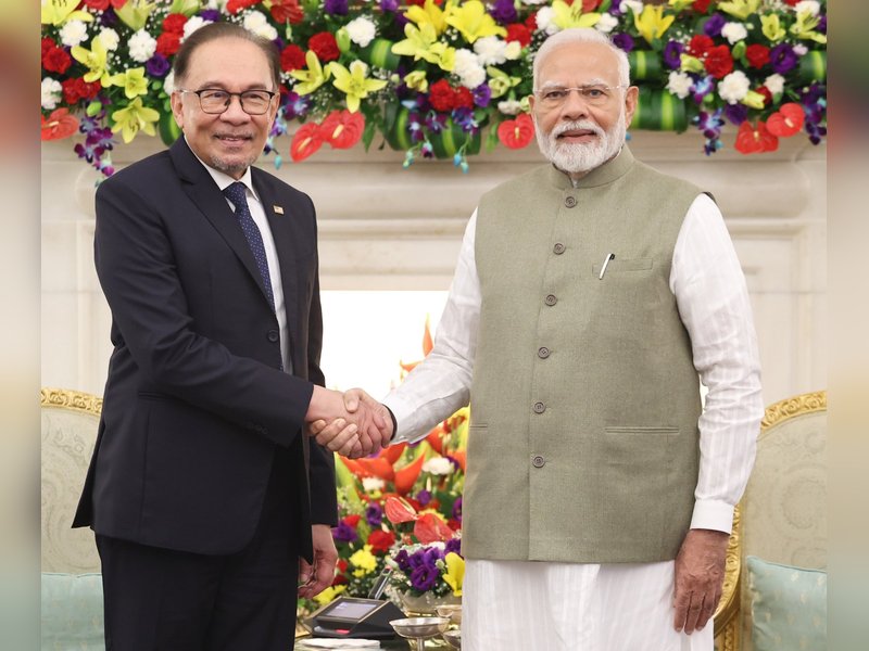 PM Modi calls Malaysian counterpart Anwar Ibrahim, confirms he will attend ASEAN summit virtually 