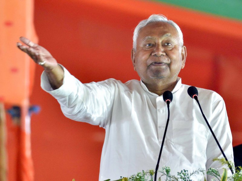 बिहार चुनाव : सीएम नीतीश को लेकर क्या बोलीं अमेरिकी सिंगर मैरी मिलबेन?, मैथिली ठाकुर पर दिया बड़ा बयान