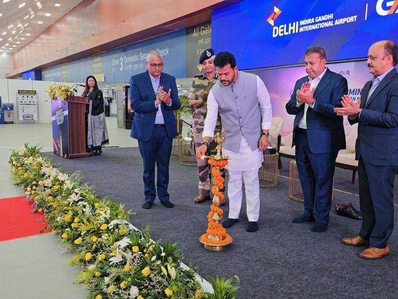 केंद्र सरकार का लक्ष्य 2047 तक लगभग 350 एयरपोर्ट्स बनाने का है :  राममोहन नायडू केंद्र सरकार का लक्ष्य 2047 तक लगभग 350 एयरपोर्ट्स बनाने का है :  राममोहन नायडू