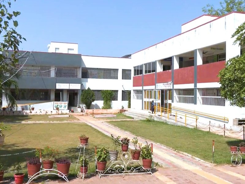 साबरकांठा के हापा गांव का प्राथमिक स्कूल: अत्याधुनिक लाइब्रेरी से बच्चों और युवाओं का भविष्य उज्ज्वल