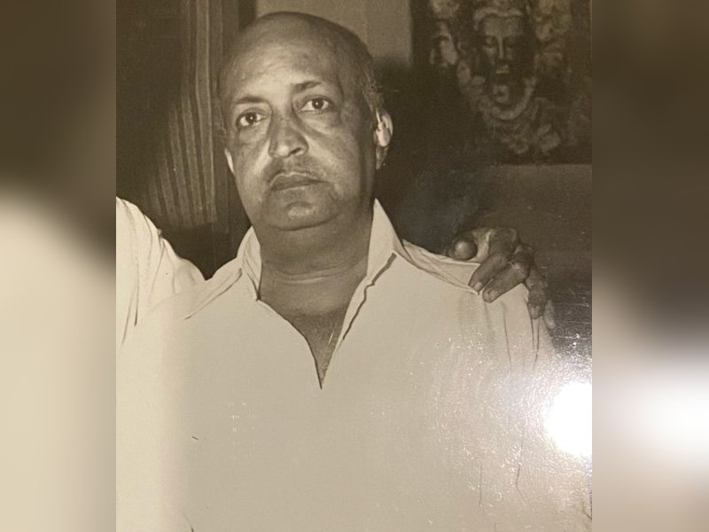 ट्यूशन पढ़ाकर जीवन गुजारते थे 'अनजान', फिर ऐसे बन गए बॉलीवुड के सुपरहिट गीतों के जादूगर