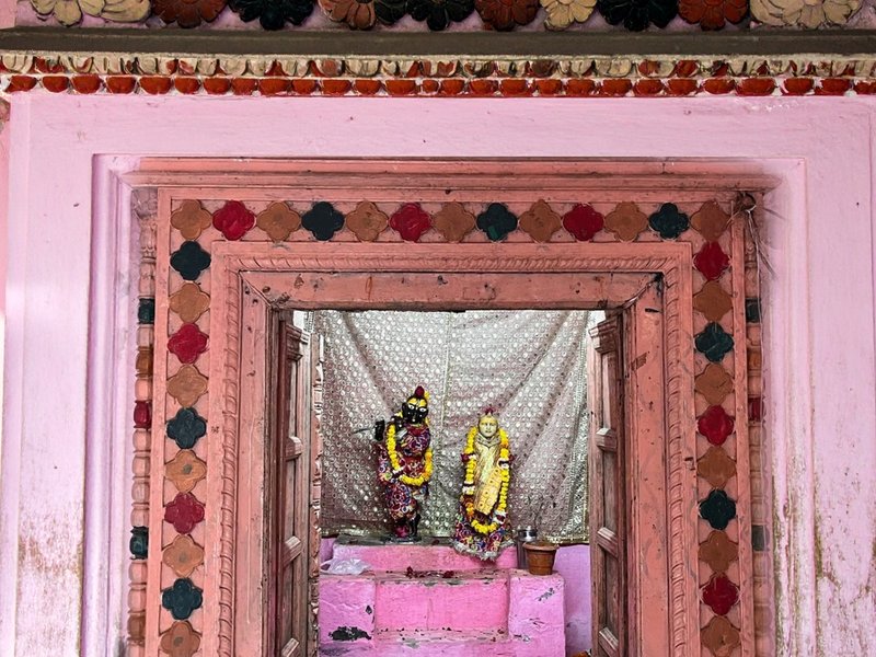मथुरा का वो प्राचीन मंदिर, जो शूर्पणखा के श्री कृष्ण से भेंट का है गवाह