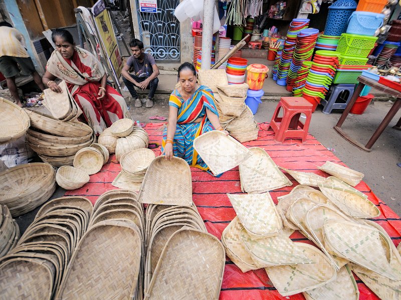 छठ पर 50,000 करोड़ रुपए से अधिक का हुआ व्यापार, 'स्वदेशी छठ' कैंपेन ने बढ़ाई लोकल प्रोडक्ट्स की बिक्री : कैट