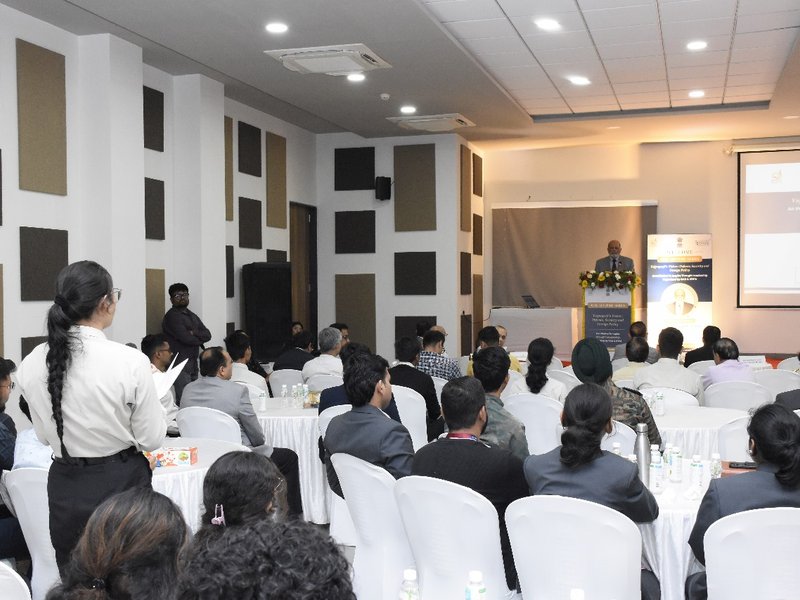 गांधीनगर में ‘गाइडेड बाई विजन, गवर्न्ड बाई वैल्यूज’ विषय पर ‘अटल संस्मरण व्याख्यानमाला’ के दूसरे सत्र का आयोजन