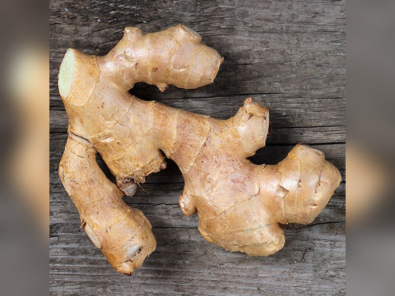अदरक: रसोई का राजा और सेहत का सुपरफूड, आयुर्वेद से जानें फायदे