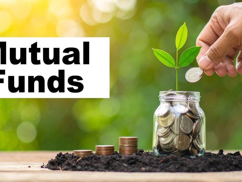 Gold ETFs shine with 34 pc inflow jump as mutual fund flows stay strong: AMFI data