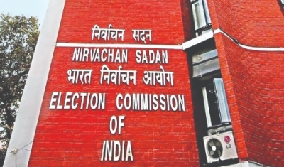 दो मतदाता पहचान पत्र को लेकर चुनाव आयोग ने तेजस्वी यादव को भेजा रिमाइंडर नोटिस 