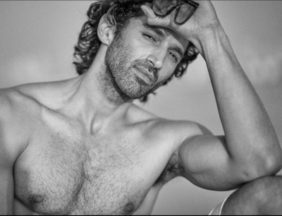  Aditya Roy Kapur 