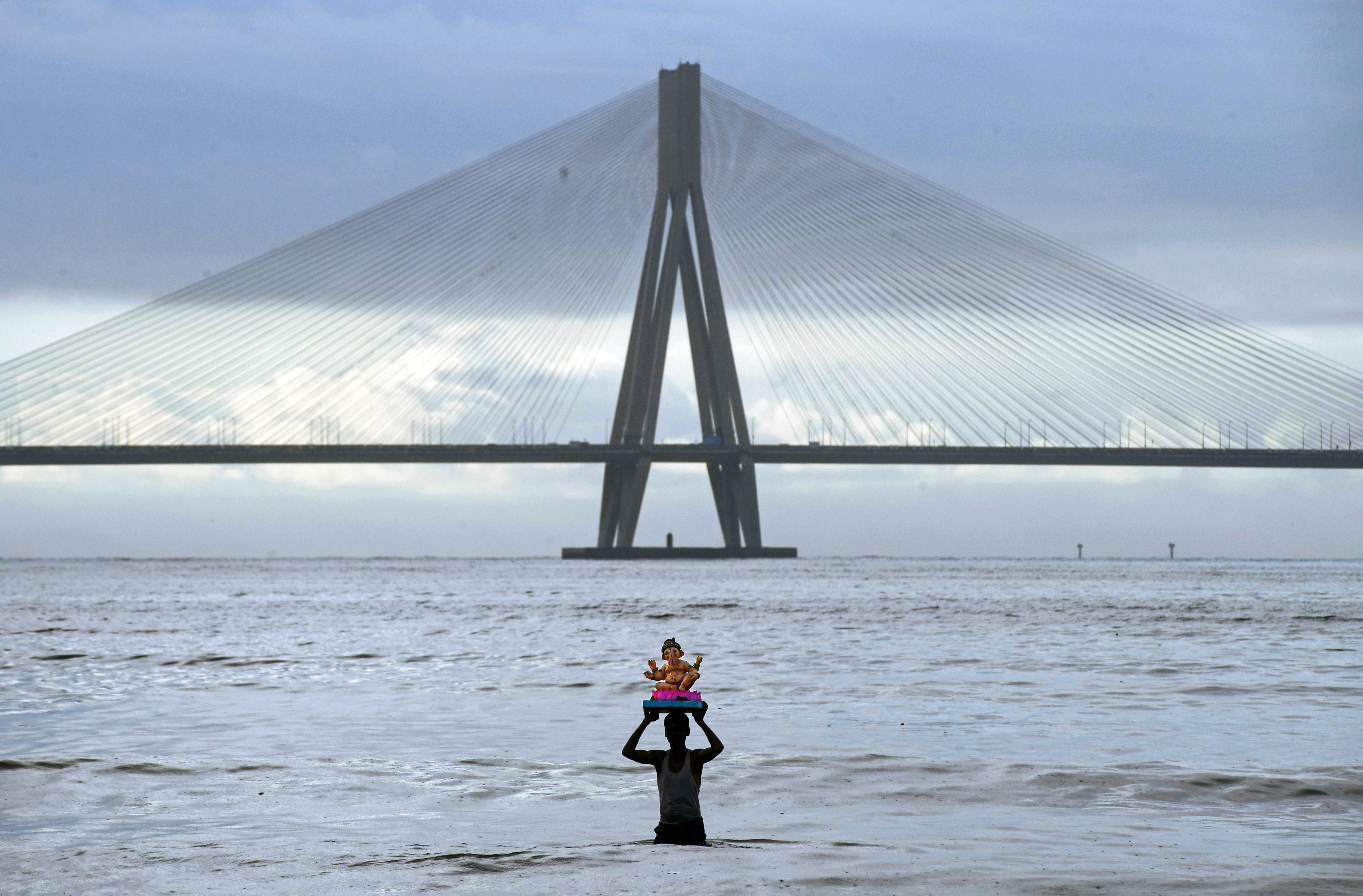 Maharashtra pushes back to relax for long weekend till Oct 3