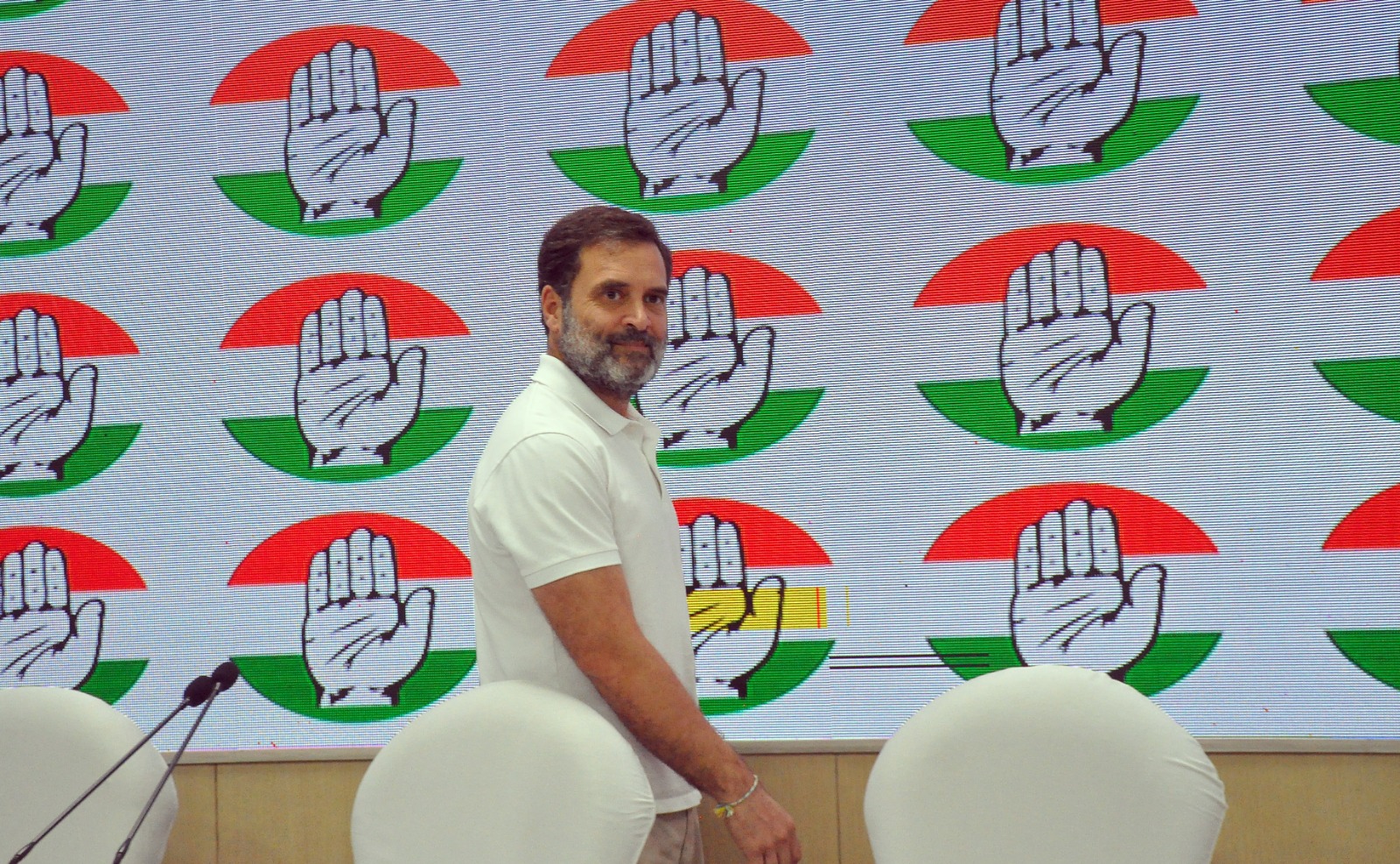  Cwc Unanimously Supports Idea Of Caste Census, Pm Modi Incapable Of Holding Cens-TeluguStop.com
