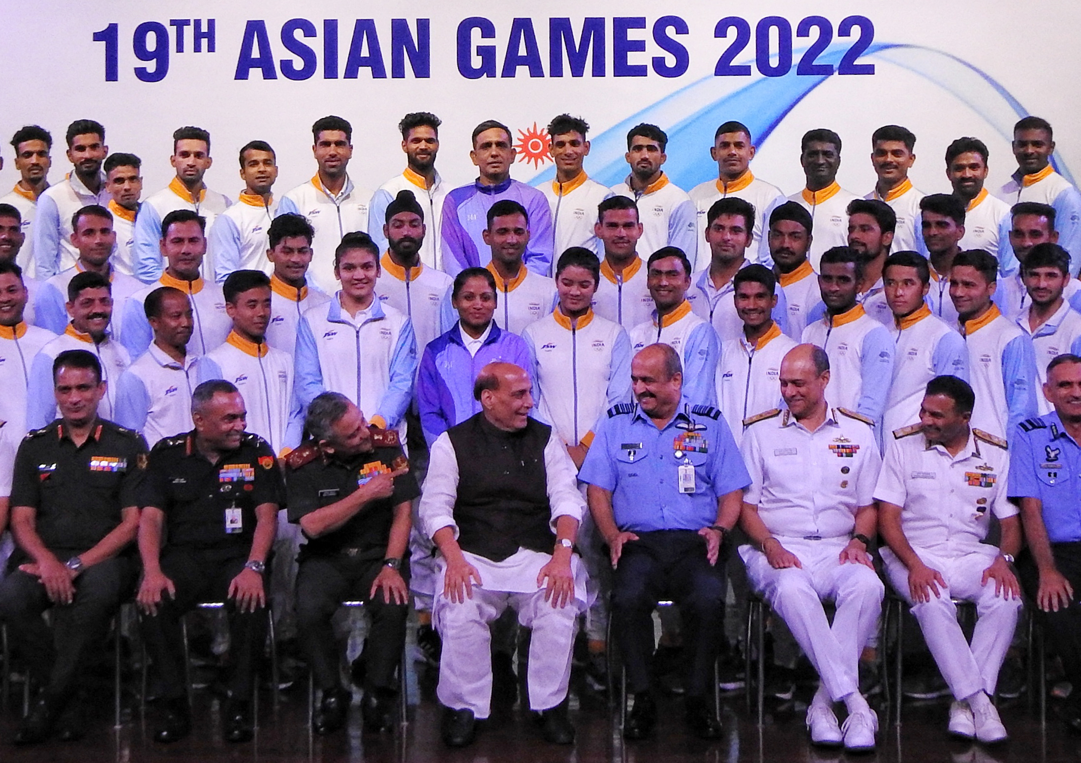 Rajnath Announces Cash Prizes To Armed Forces Personnel For Winning Medals At As Rajnath Announces Cash Prizes To Armed Forces Personnel For Winning Medals At As-TeluguStop.com