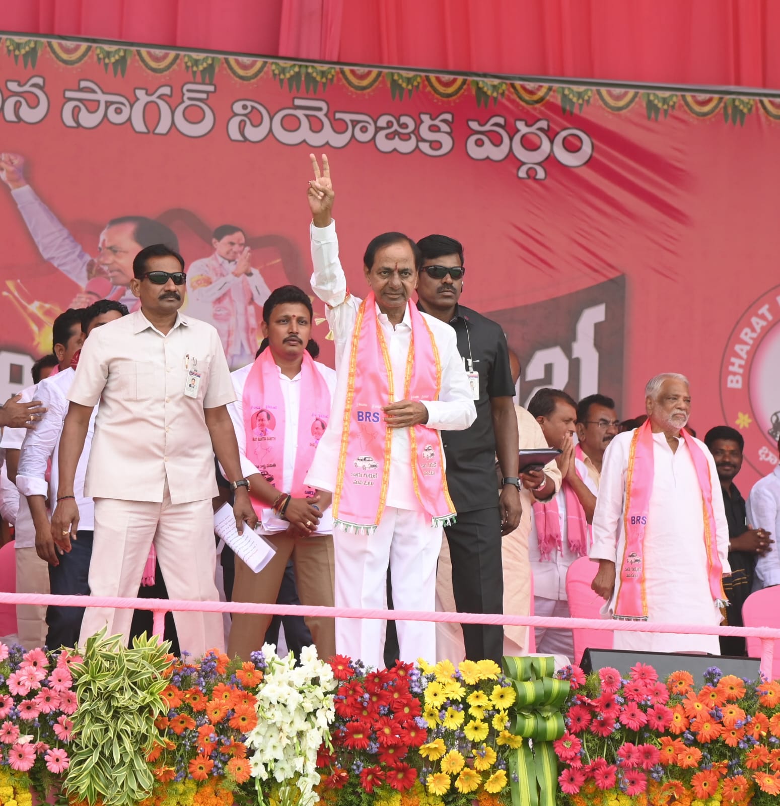 Assembly polls: KCR invokes Telangana self-respect