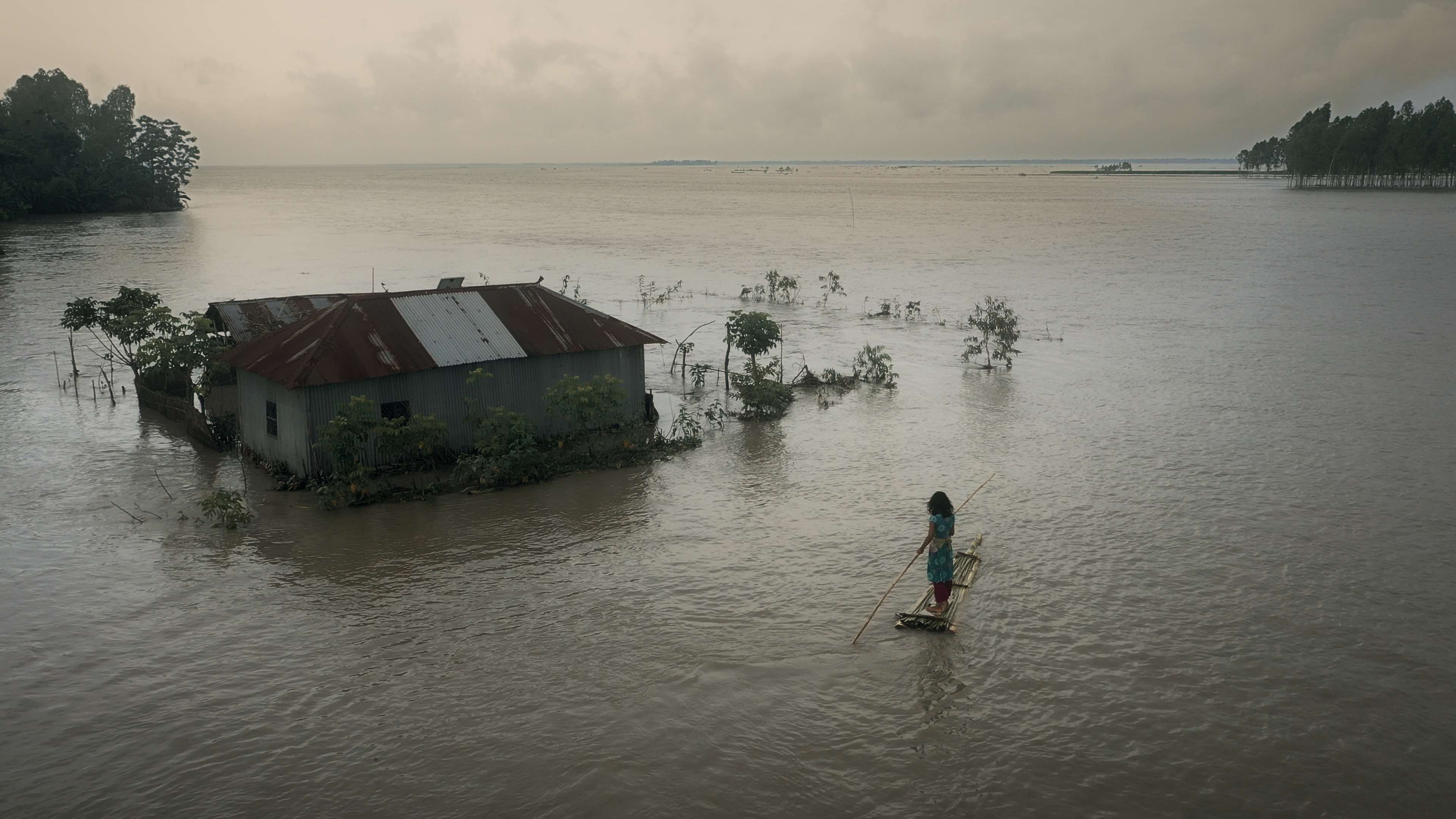  Iffi 2023: Making Of 'mighty Afrin: In The Time Of Floods' Was Big Challenge, Sa-TeluguStop.com