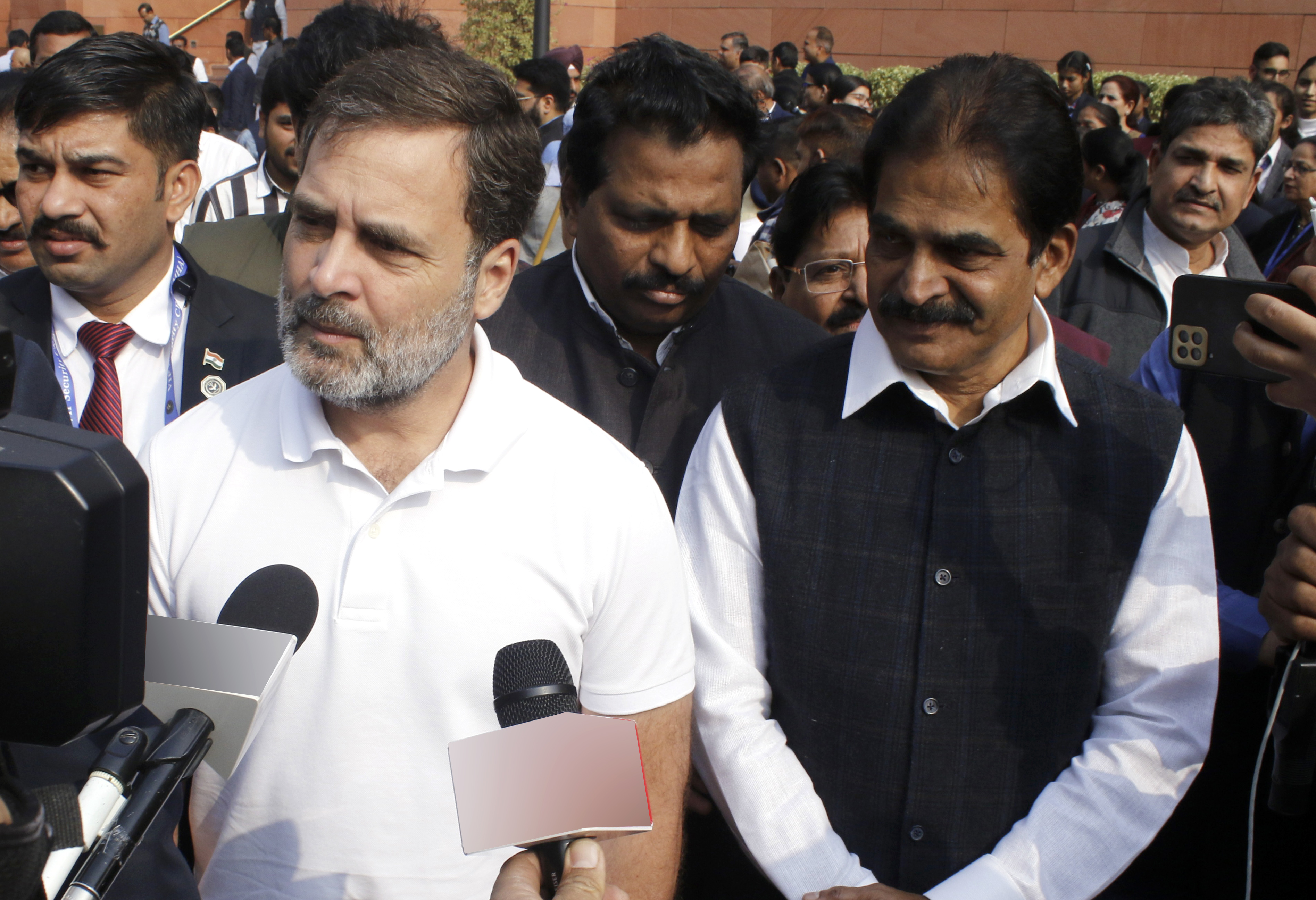 Can't expect him of knowing history, Amit Shah keeps on rewriting history: Rahul (Ld) Can't expect him of knowing history, Amit Shah keeps on rewriting history: Rahul (Ld)