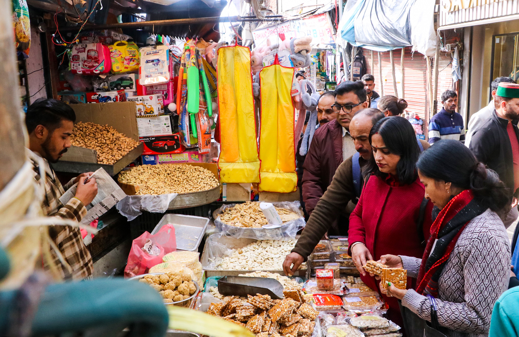 FMCG firms analyzing global supply chain risks and portfolio consolidation strategies
