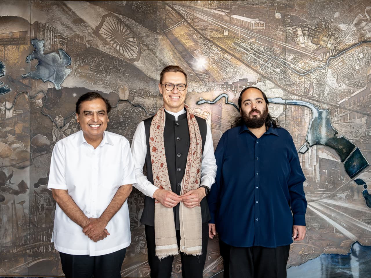 Mukesh Ambani and Finland President Alexander Stubb in meeting discussion