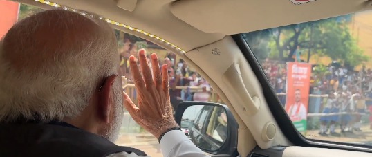 PM Modi addressing enthusiastic crowd at Asansol rally in West Bengal