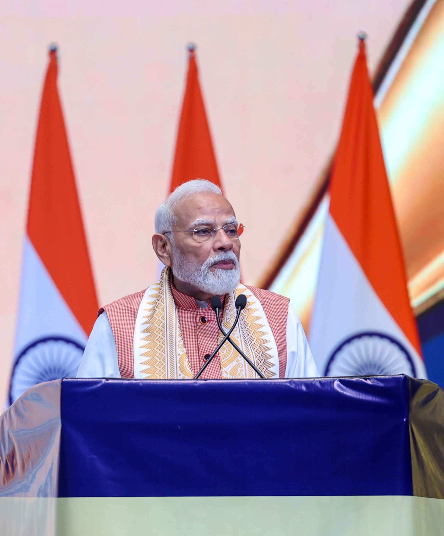 PM Modi welcoming AustralianSuper investment in India