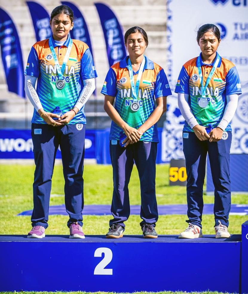 Andhra Pradesh CM congratulates Indian archery team for winning silver medal