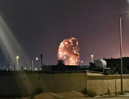 US launches new round of strikes against Iran