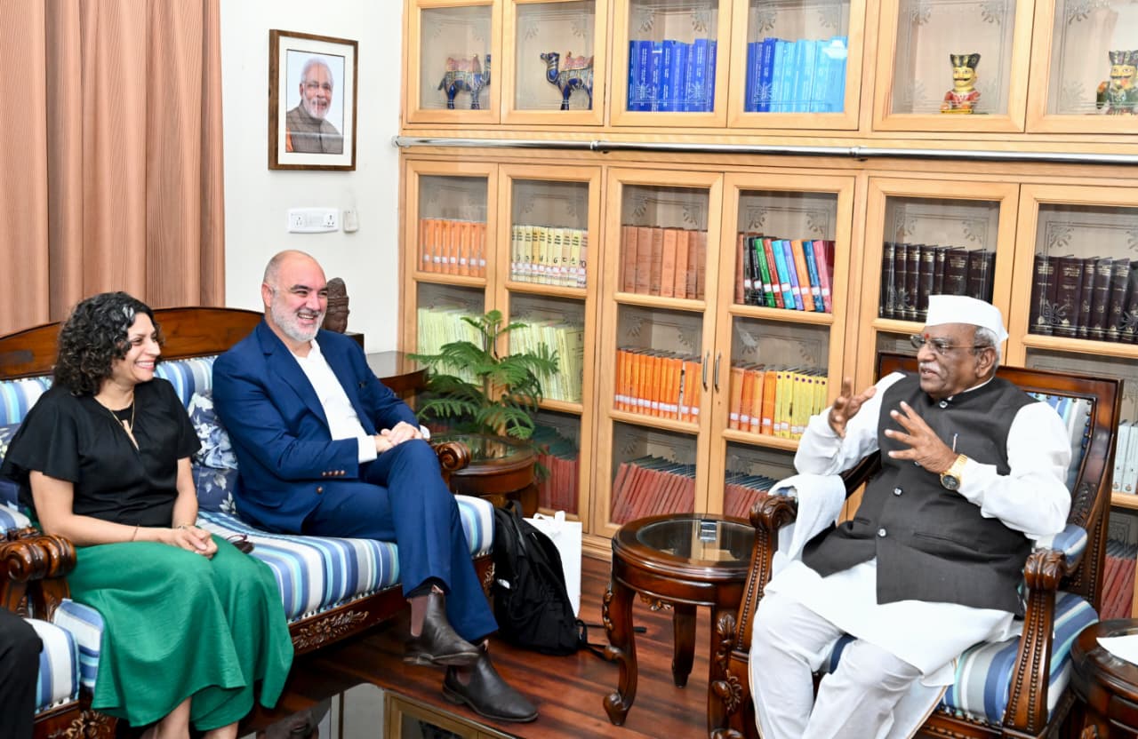 Raj Guv seeks exchange of Australian best practices with state universities during meet with diplomat Paul Murphy