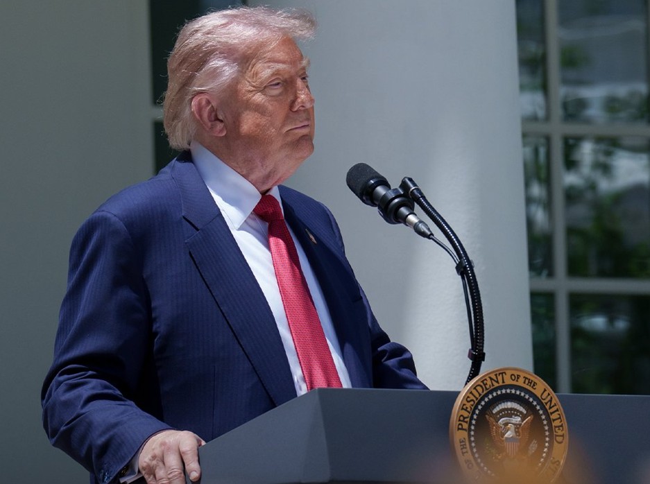 Trump drops Hormuz fee plan