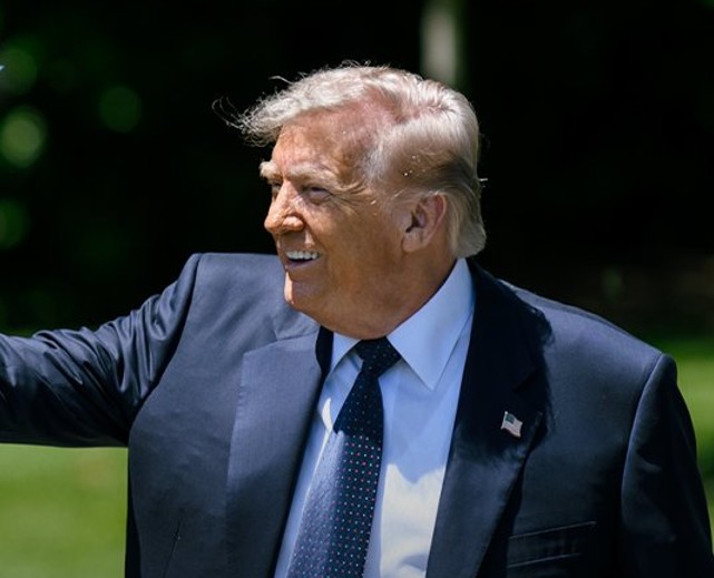 Trump backs wider Russia sanctions bill