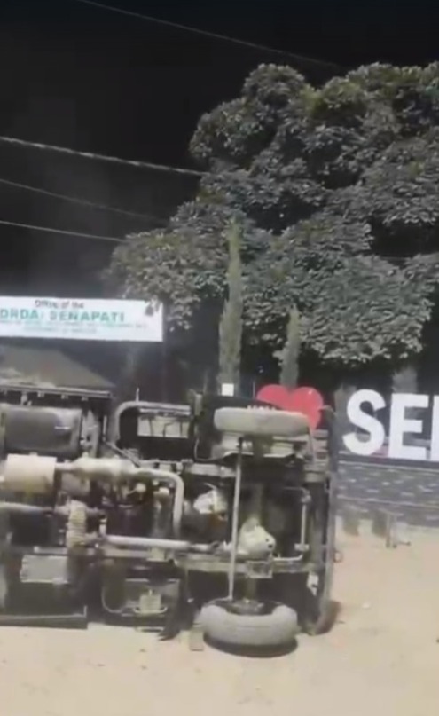 Mob attacks Assam Rifles camp in Manipur's Senapati to thwart anti-militant operation; damages vehicles