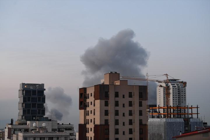 US launches new wave of strikes against Iran