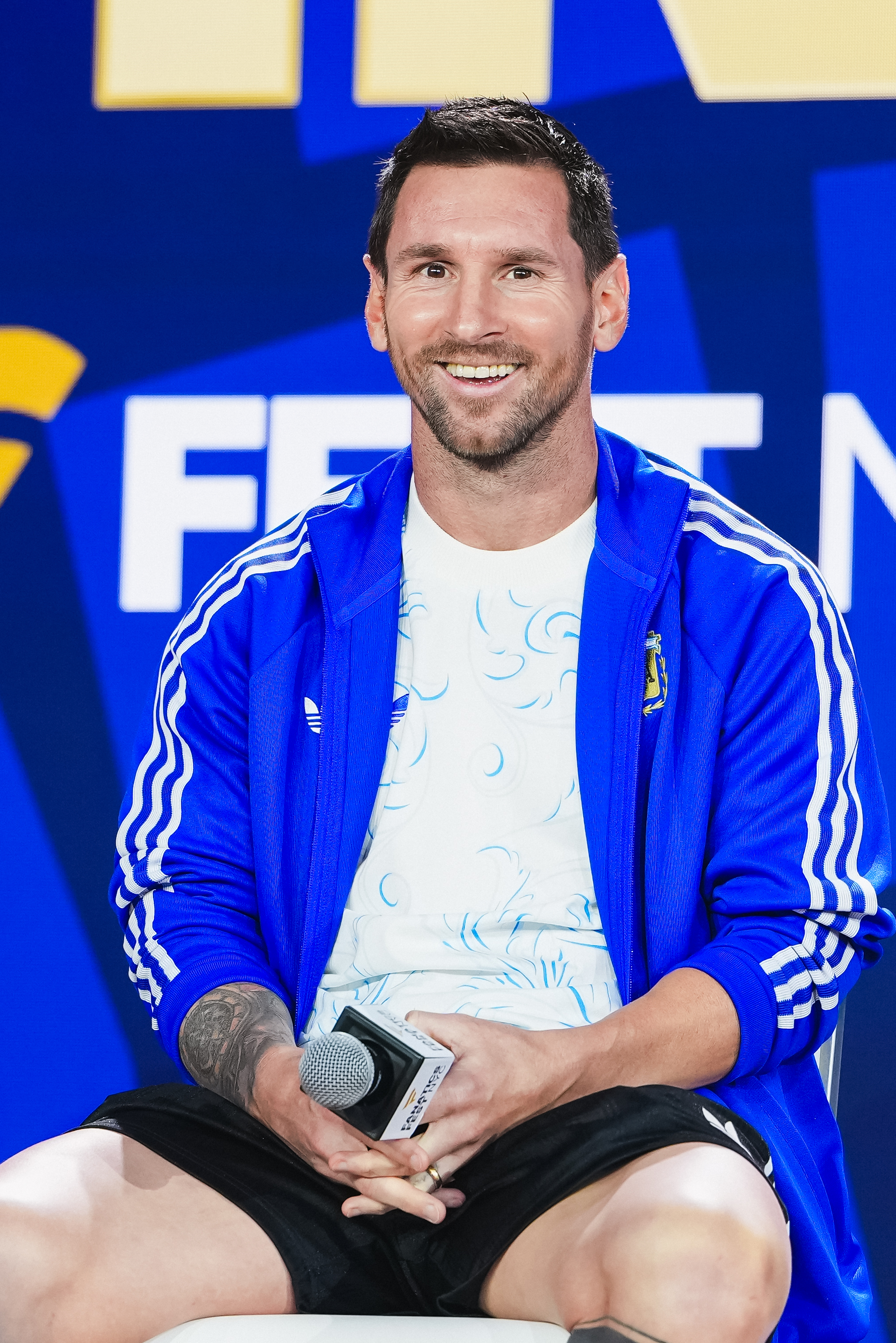 Football fever: Delhi CM asks Messi fans to enjoy World Cup Final in cafes till 4 am