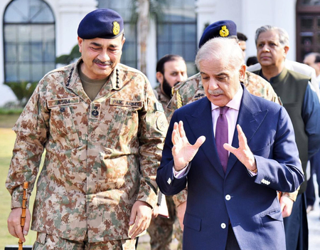 As Pakistan woos finance, no manna for common citizens trapped in warped system